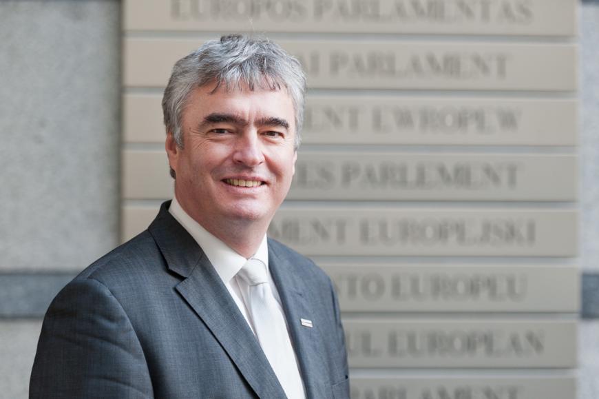 Dr. Zver: Upoštevati moramo pravice avtorjev in ohraniti širok dostop do kulturnih storitev Dr. Zver: Upoštevati moramo pravice avtorjev in ohraniti širok dostop do kulturnih storitev